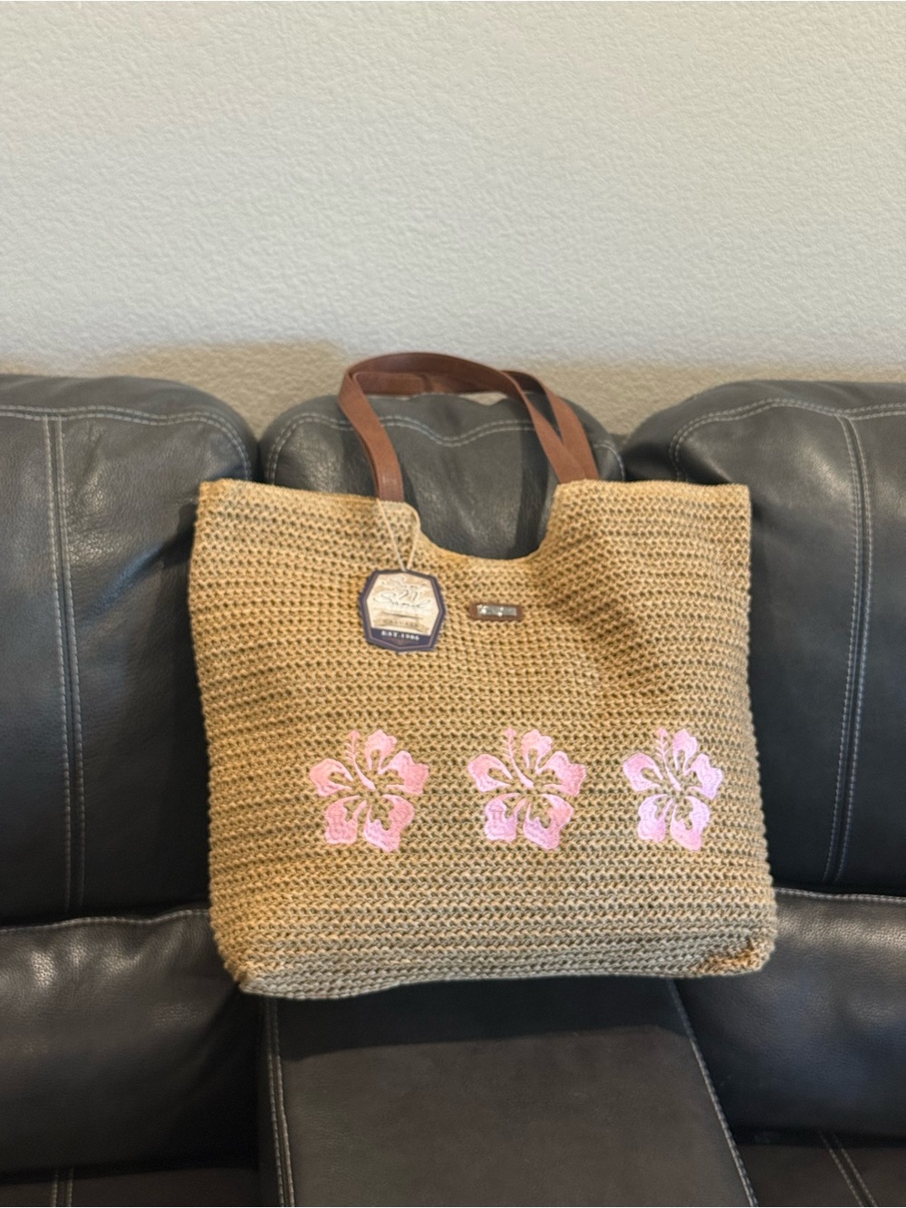 Woven Straw Tote with Pink Floral Detail and Brown Straps 🌸NWT 🌸 - Picture 13 of 13